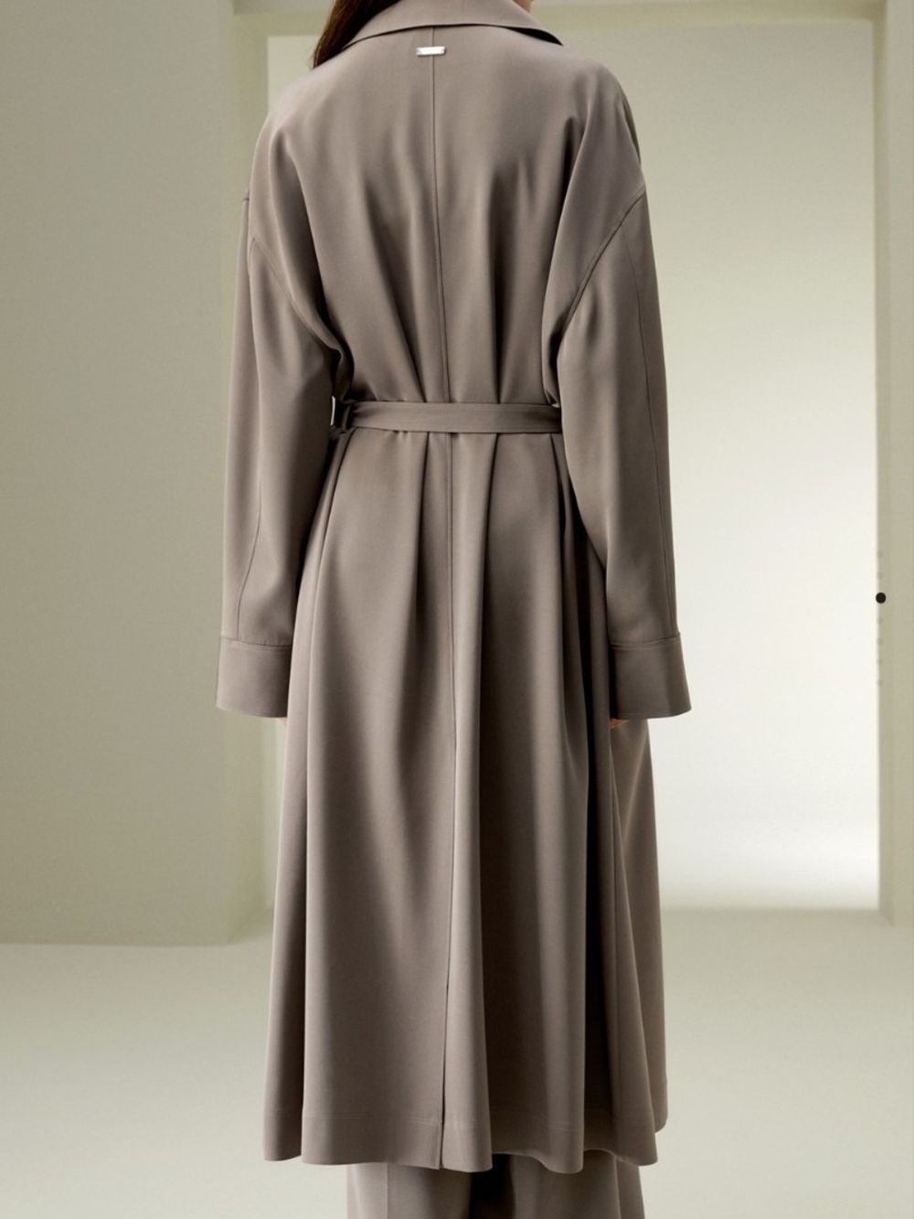 Lilysilk M Women’s Taupe Belted Trench Coat - Picture 2 of 8